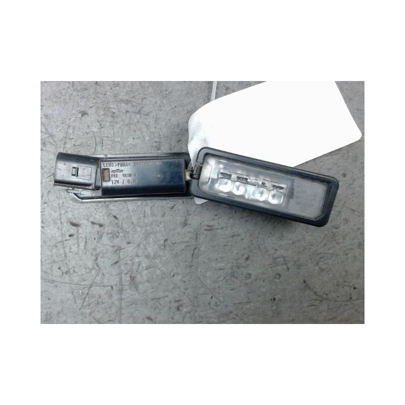 ECLAIREUR PLAQUE DE POLICE VOLKSWAGEN GOLF VII