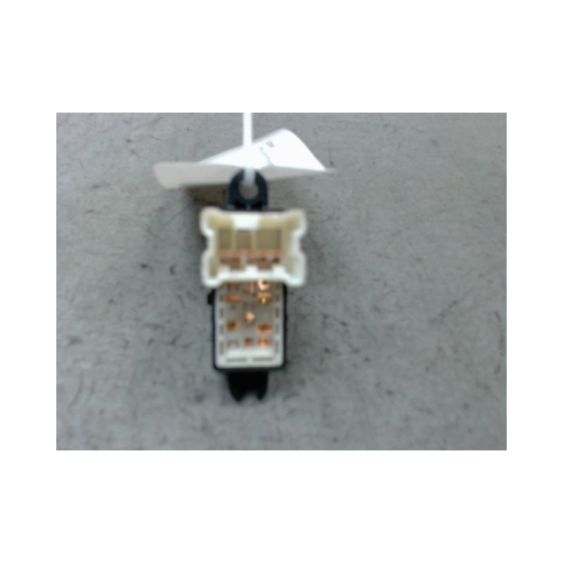COMMANDE LEVE-GLACE PORTE AVD NISSAN NOTE