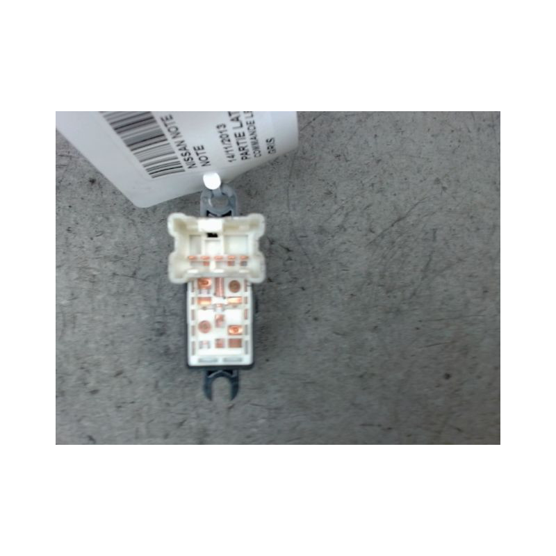 COMMANDE LEVE-GLACE PORTE ARD NISSAN NOTE