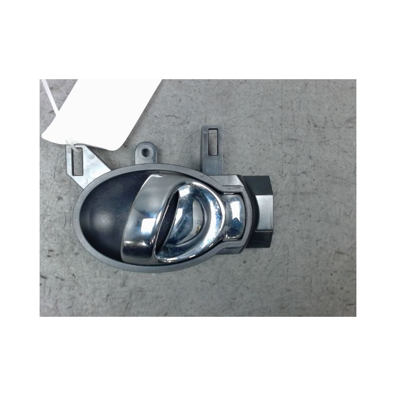 POIGNEE INTERIEURE PORTE AVANT GAUCHE NISSAN NOTE