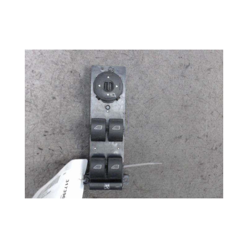 COMMANDE LEVE-GLACE PORTE AVG FORD FOCUS 2008-