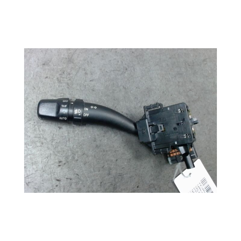 COMMANDE CLIGNOTANT KIA CARNIVAL