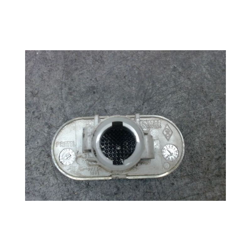 REPETITEUR AILE GAUCHE RENAULT TWINGO