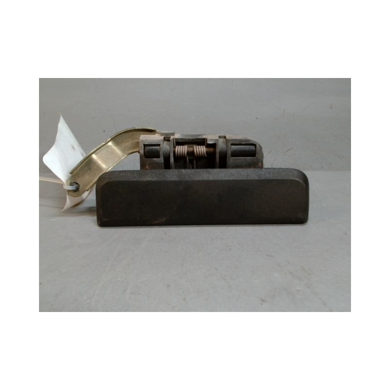 POIGNEE EXTERIEURE PORTE AVANT DROIT PEUGEOT 106 92-96