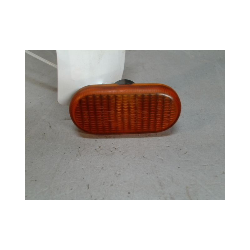REPETITEUR AILE GAUCHE RENAULT CLIO I PH.2 94-96