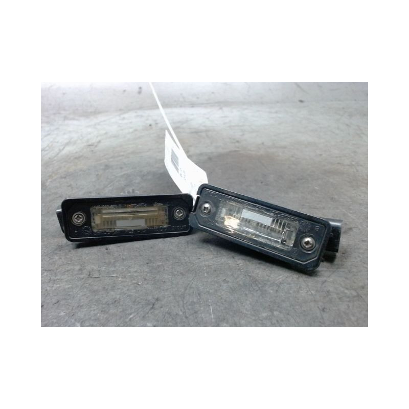 ECLAIREUR PLAQUE DE POLICE SEAT LEON 2009-