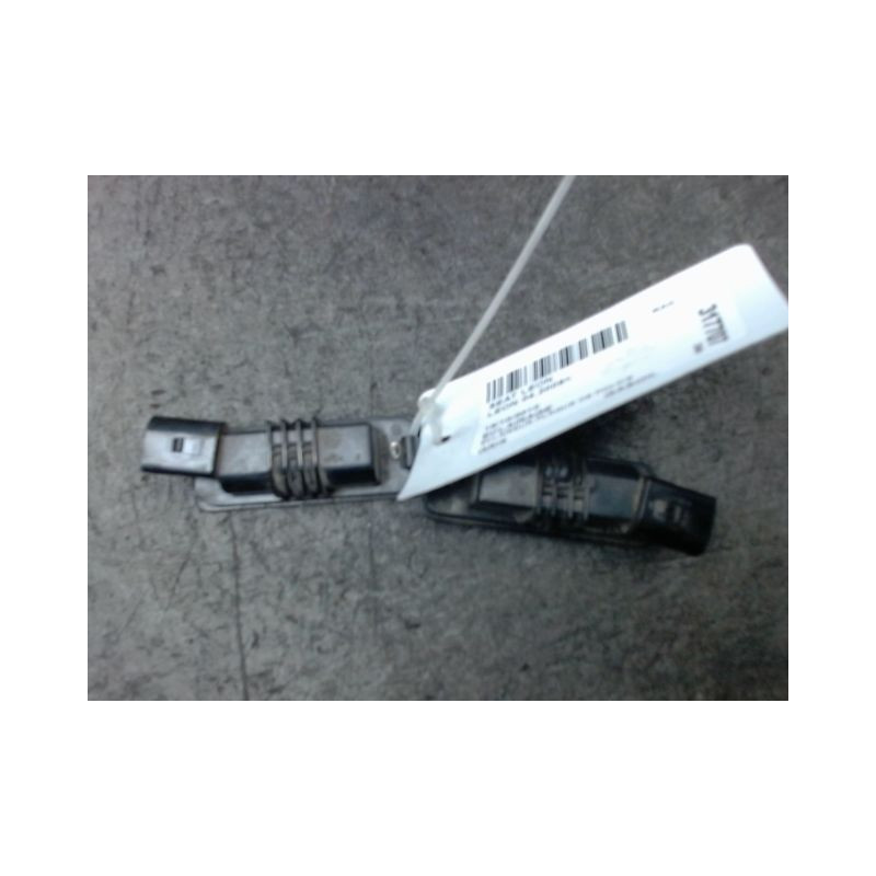 ECLAIREUR PLAQUE DE POLICE SEAT LEON 2009-