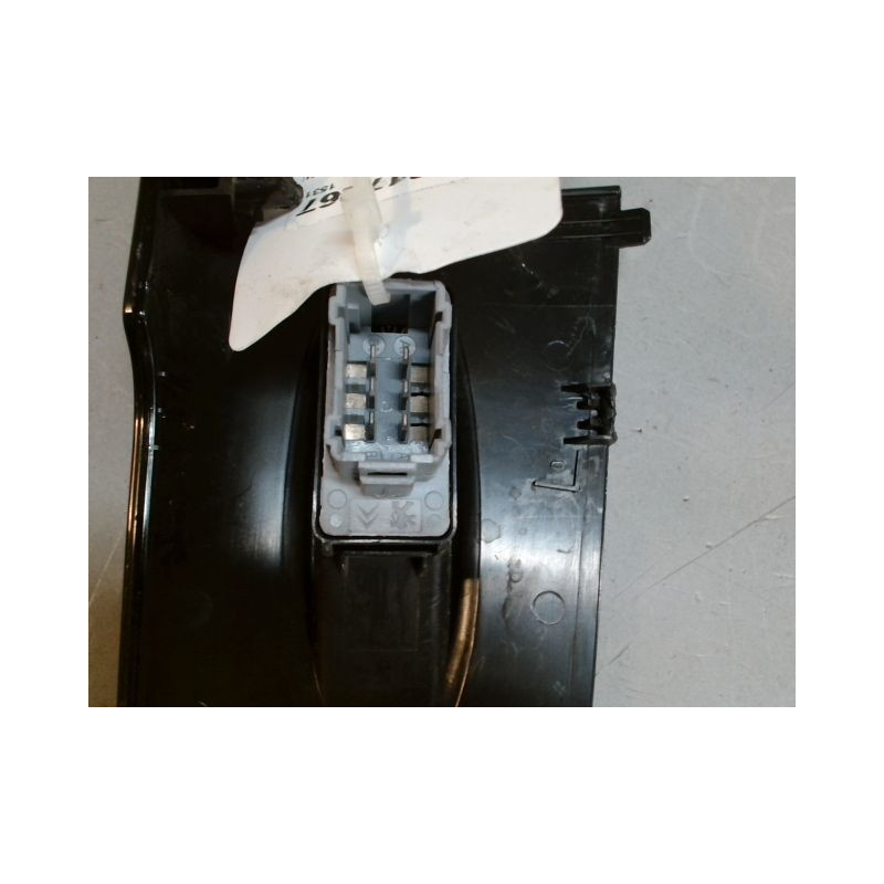 COMMANDE LEVE-GLACE PORTE AVD CITROEN C4 CACTUS