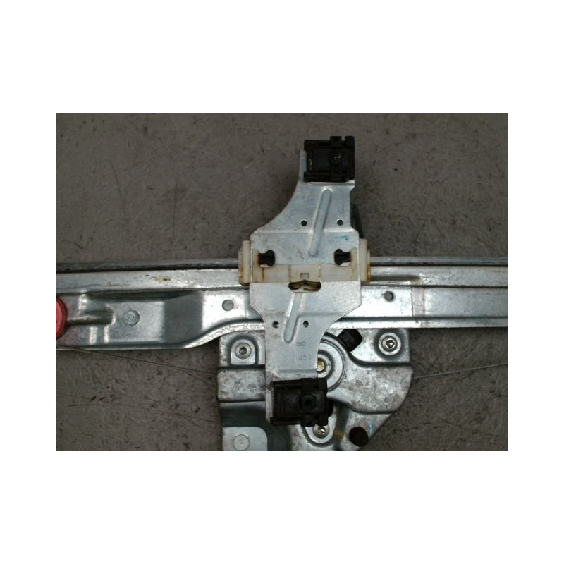 MECANISME+MOTEUR LEVE-GLACE AVANT DROIT PEUGEOT 208