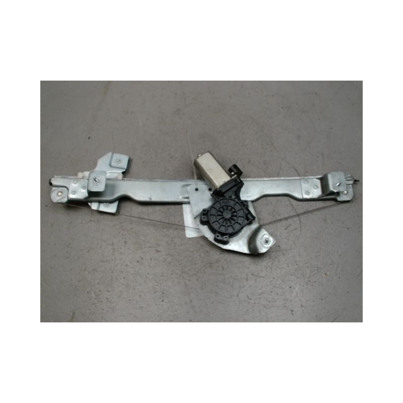 MECANISME+MOTEUR LEVE-GLACE AVANT DROIT DACIA DUSTER 2010-