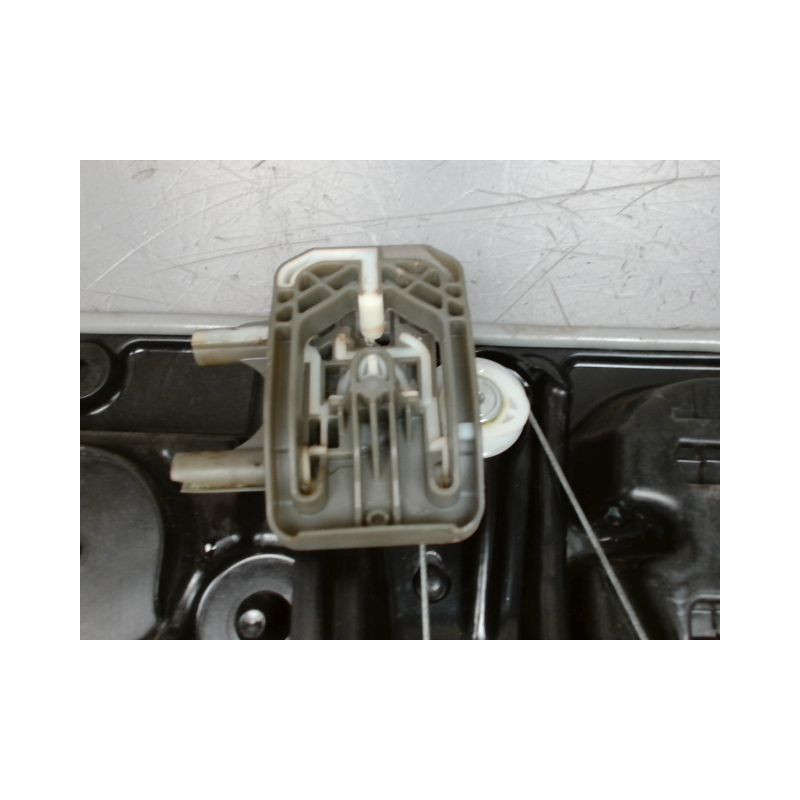 MECANISME+MOTEUR LEVE-GLACE ARRIERE DROIT MERCEDES CLASSE A
