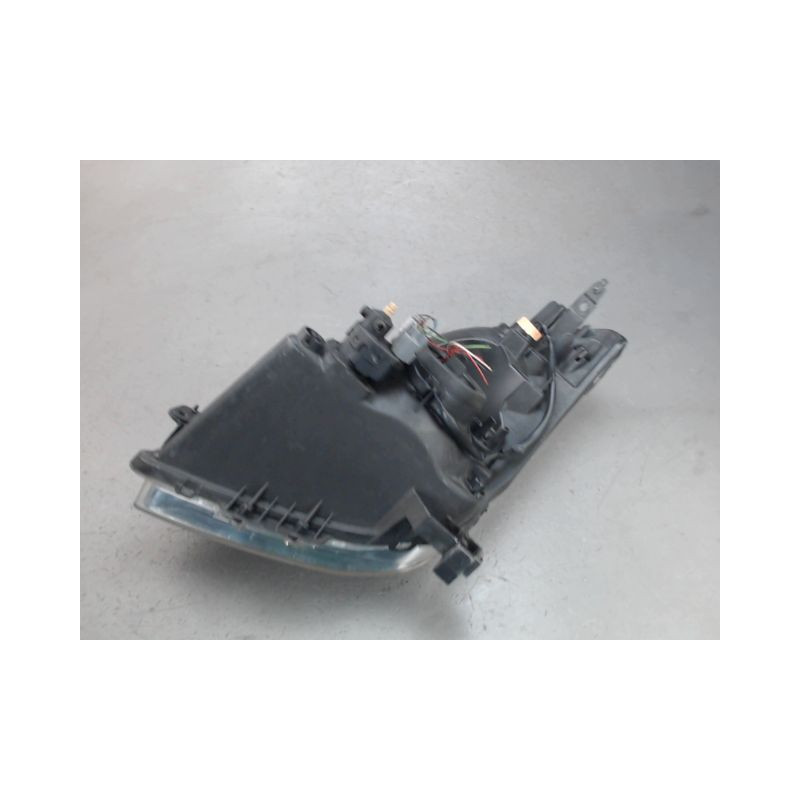 PHARE DROIT SUZUKI SWIFT