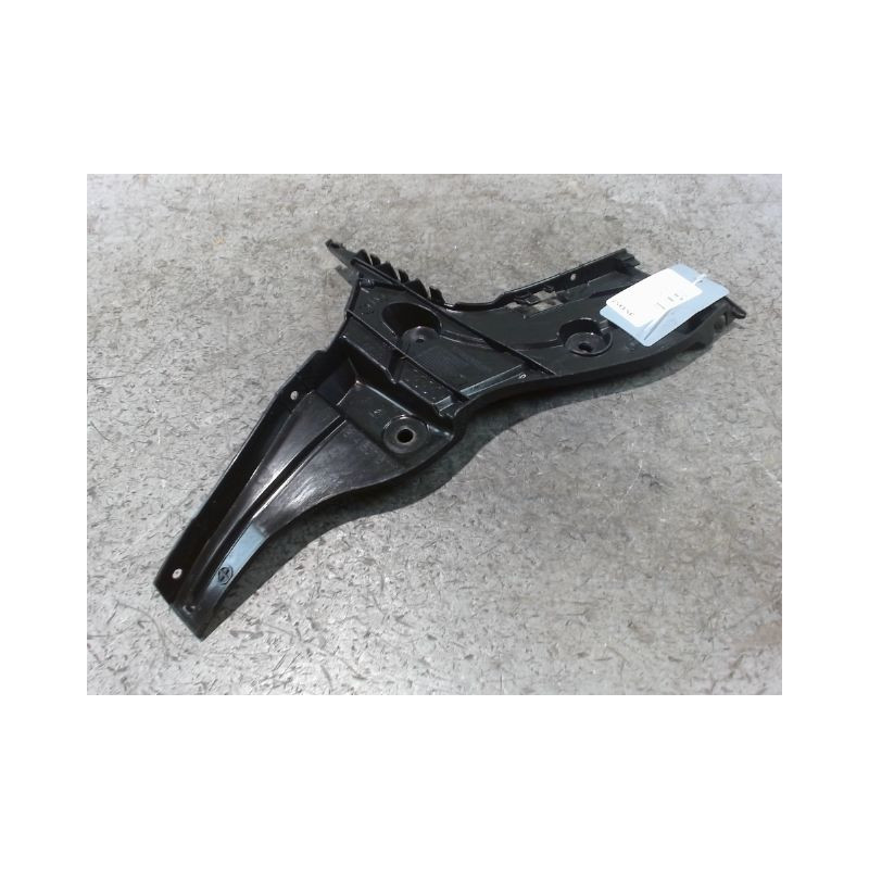 SUPPORT PARE-CHOC ARG AUDI A3 SPORTBACK