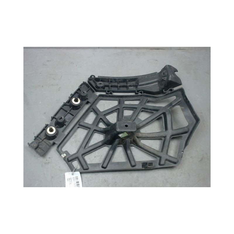 SUPPORT PARE-CHOC ARD RENAULT SCENIC III 2009-