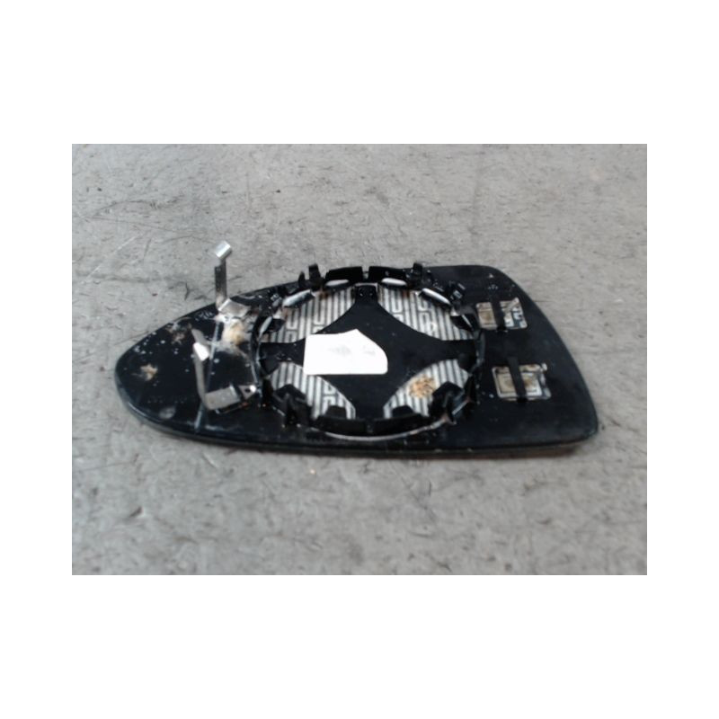 GLACE RETROVISEUR EXT D OPEL CORSA 2010-