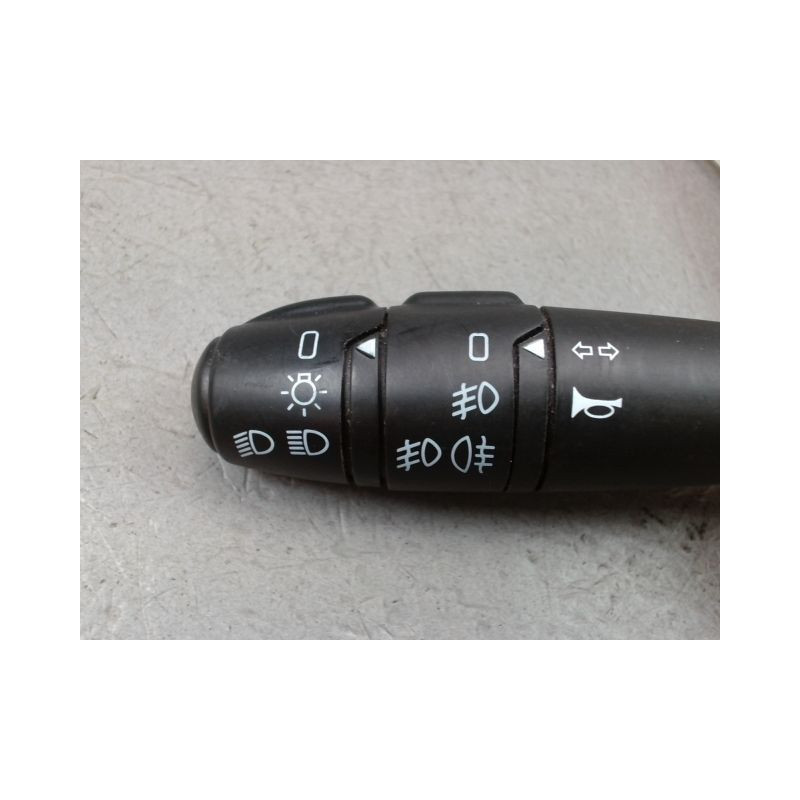 COMMANDE ECLAIRAGE RENAULT TWINGO II Phase 1 2007-2011