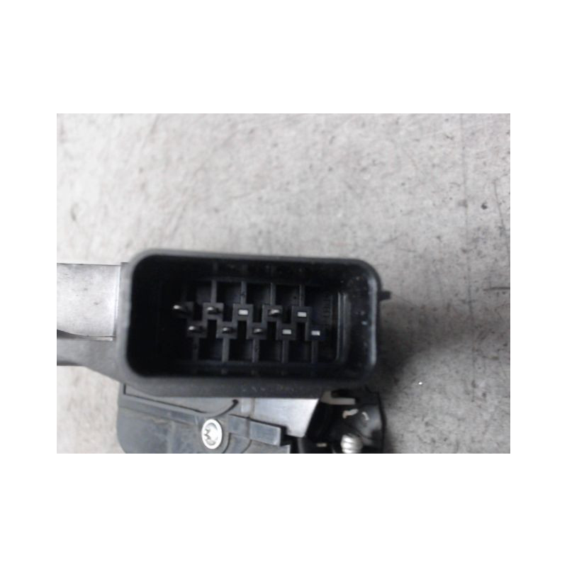 SYSTEME CONDAMNATION AVANT DROIT FORD FOCUS 2008-