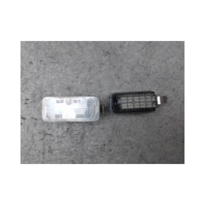 ECLAIREUR PLAQUE DE POLICE FORD FOCUS 2008-