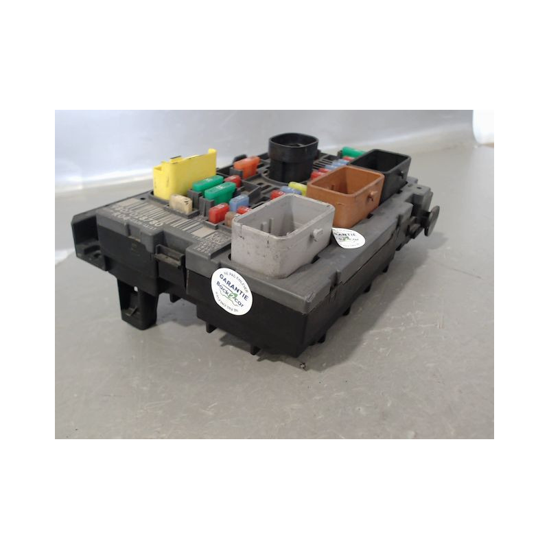 BOITE A FUSIBLES CITROEN BERLINGO