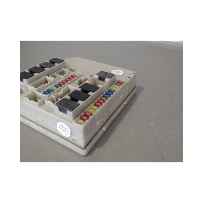 BOITE A FUSIBLES RENAULT MODUS 2004-2007