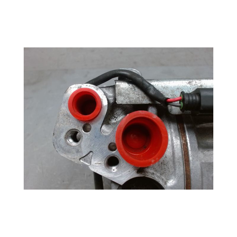 COMPRESSEUR AIR CONDITIONNE MERCEDES CLASSE B 2008-