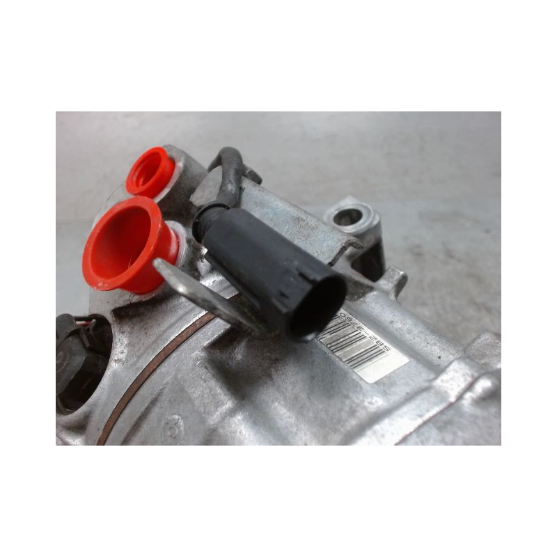 COMPRESSEUR AIR CONDITIONNE MERCEDES CLASSE B 2008-
