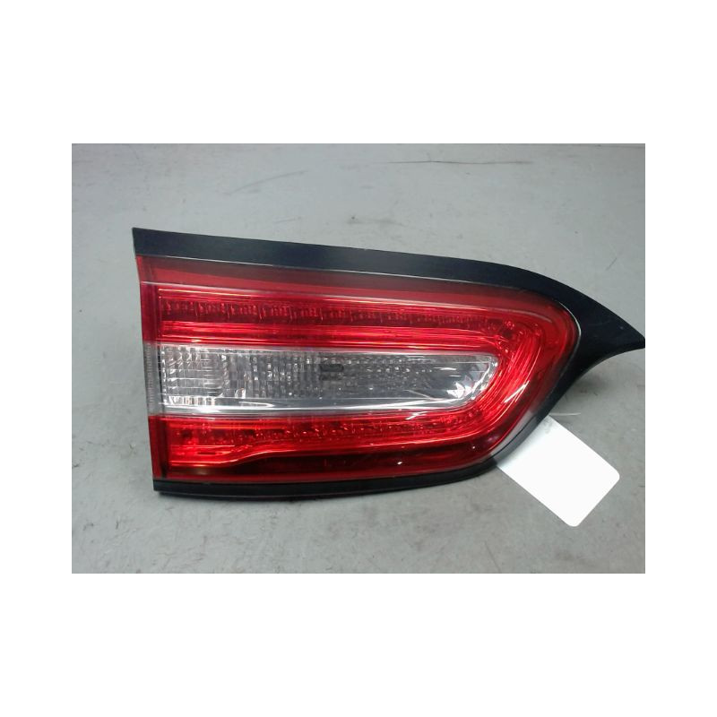 FEU ARRIERE INTERIEUR GAUCHE JEEP CHEROKEE