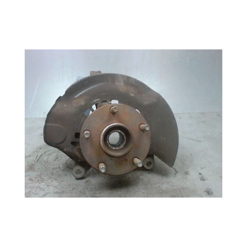 PIVOT AVANT DROIT TOYOTA PREVIA -2000
