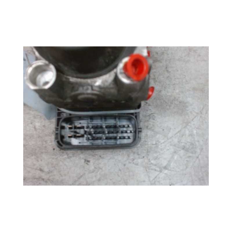 UNITE HYDRAULIQUE ABS TOYOTA PREVIA -2000