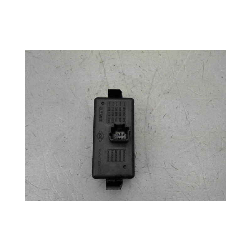 BOUTON DE WARNING RENAULT MEGANE