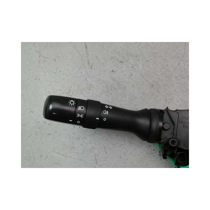 COMMANDE ECLAIRAGE TOYOTA AYGO