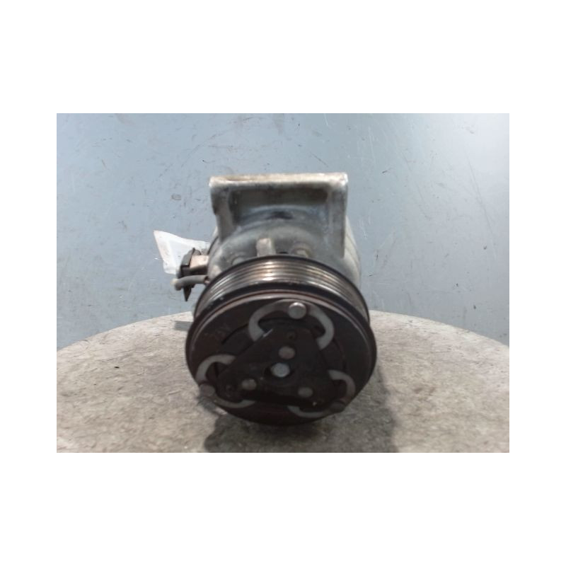 COMPRESSEUR AIR CONDITIONNE DACIA SANDERO 2008-
