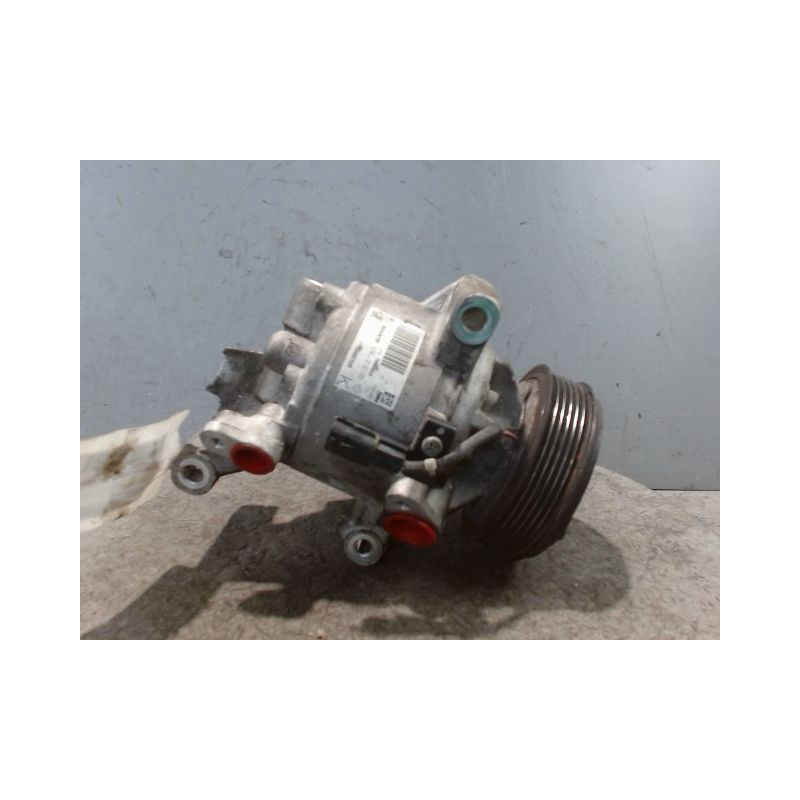 COMPRESSEUR AIR CONDITIONNE DACIA SANDERO 2008-