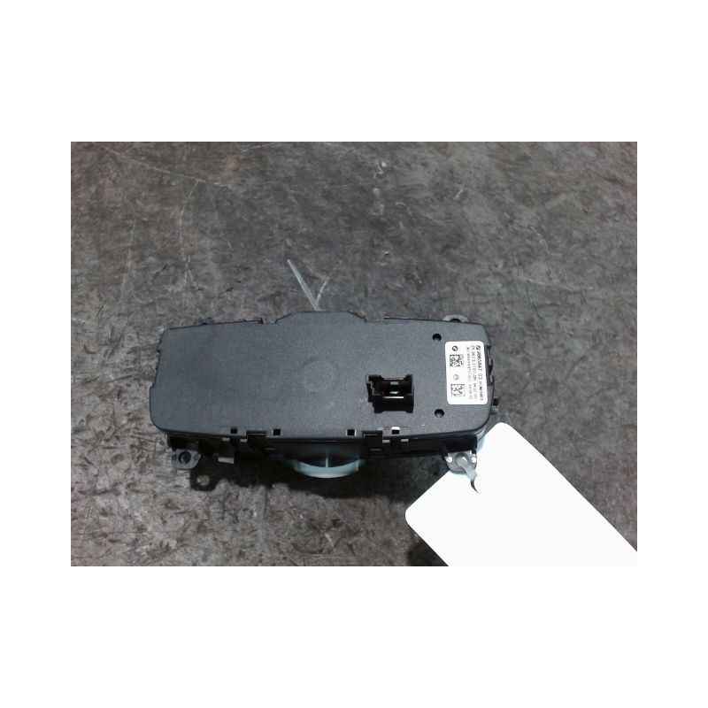 COMMANDE ECLAIRAGE MINI MINI 2010-