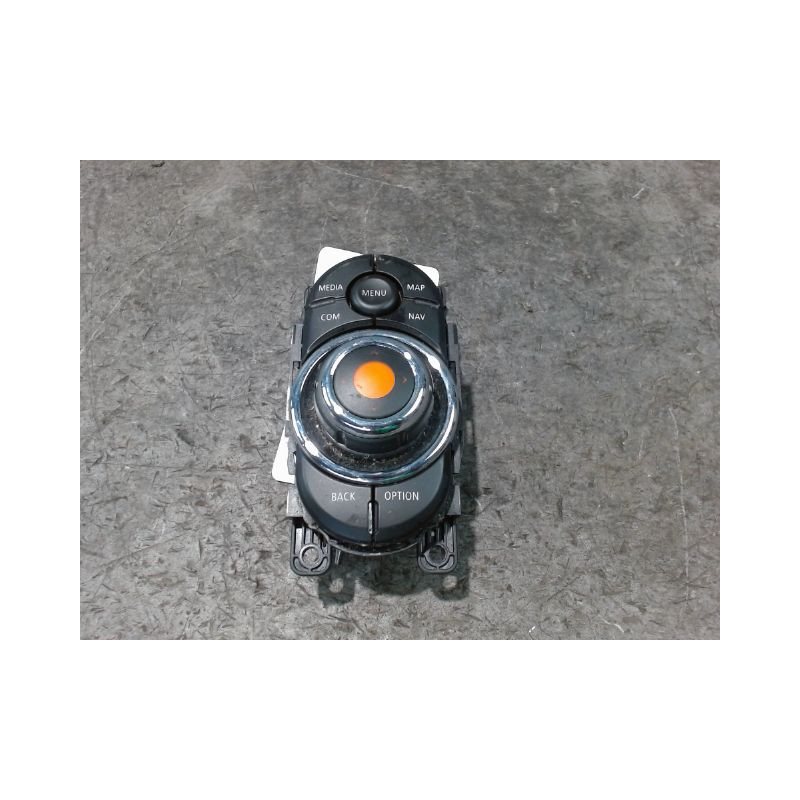 COMMANDE GPS MINI MINI 2010-