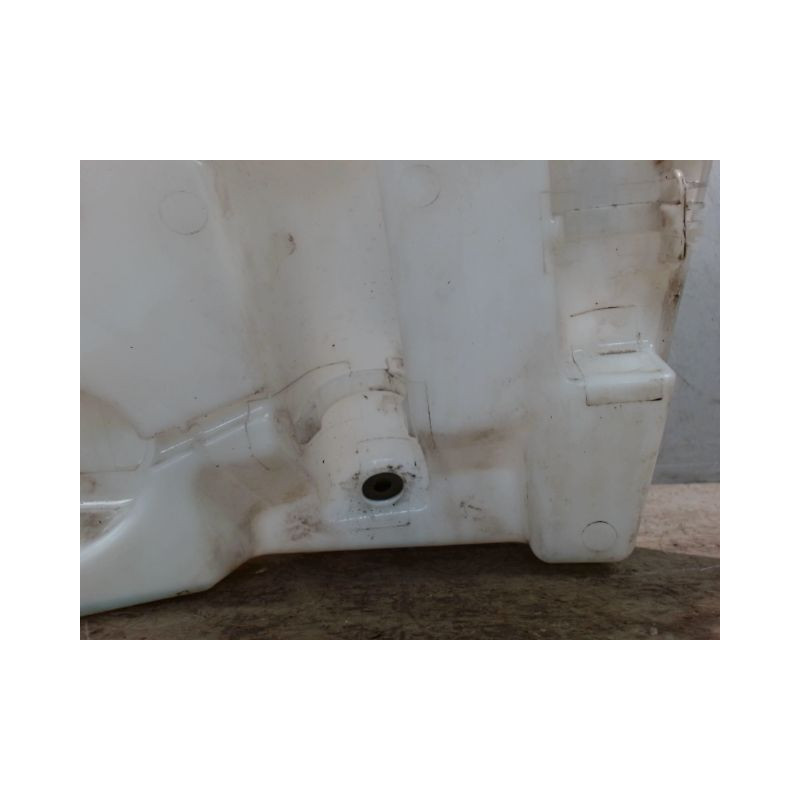RESERVOIR LAVE-GLACE AVANT VOLKSWAGEN POLO 2009-