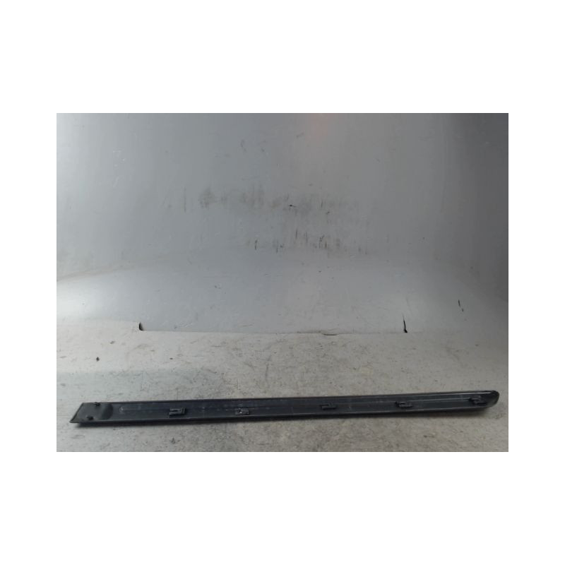 PROTECTION PORTE ARRIERE DROIT PEUGEOT 106 96-2003