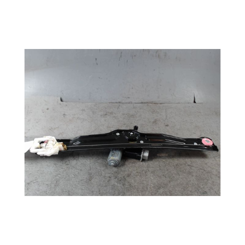 MECANISME+MOTEUR LEVE-GLACE AVANT DROIT FIAT 500 2007-