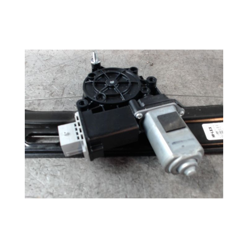 MECANISME+MOTEUR LEVE-GLACE AVANT DROIT FIAT 500 2007-