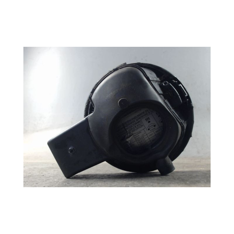 VOLET DE TRAPPE CARBURANT SKODA FABIA BREAK 2008-