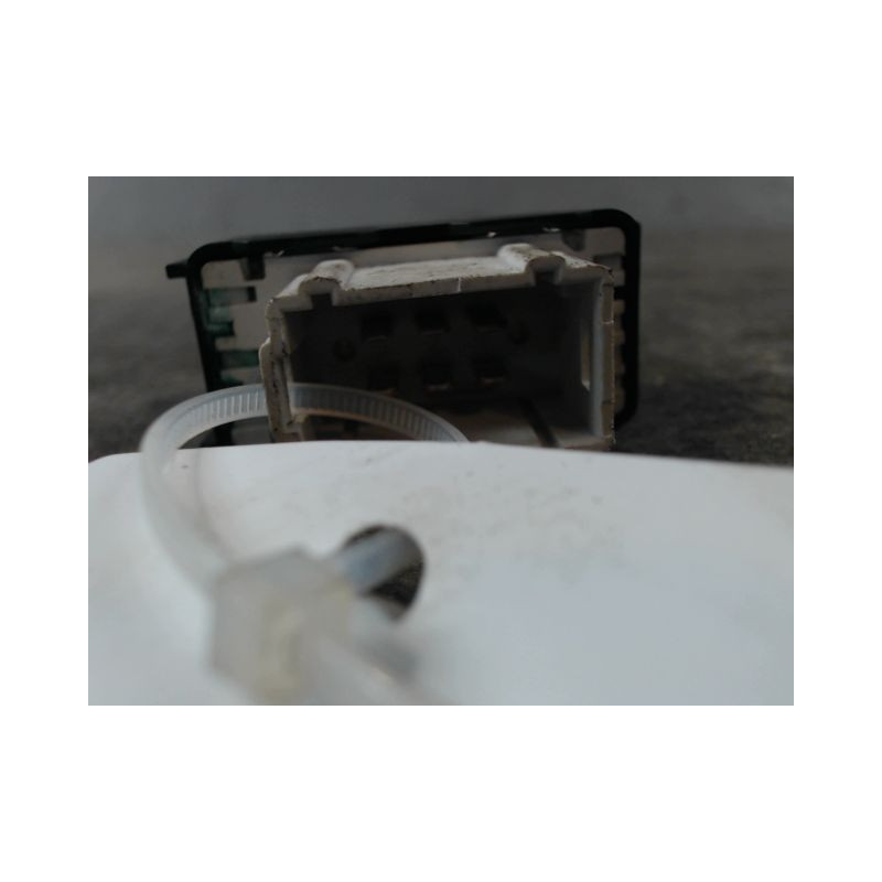 COMMANDE LEVE-GLACE PORTE AVD PEUGEOT 208