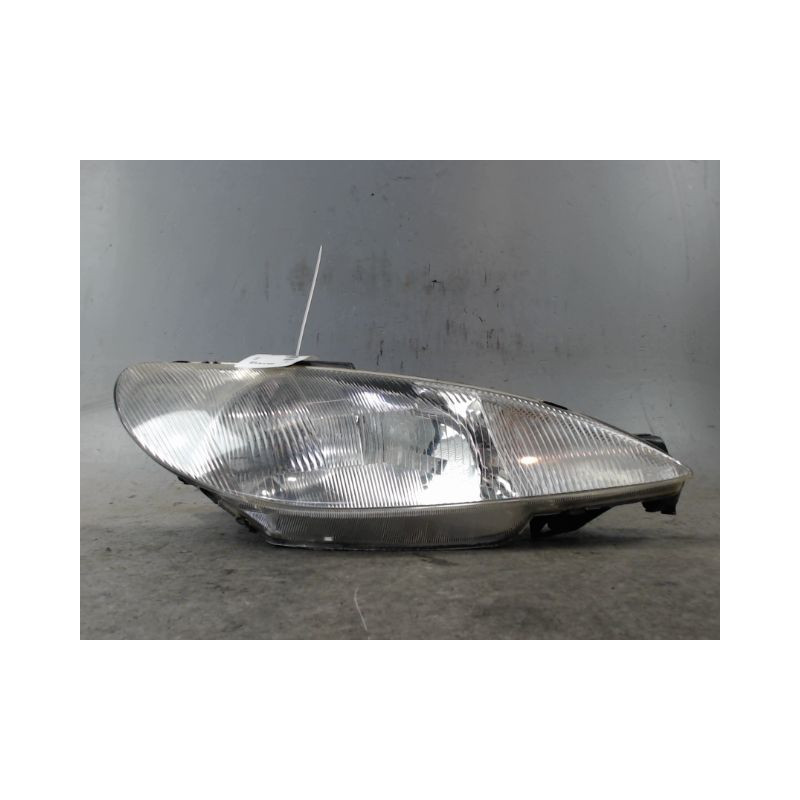 PHARE DROIT PEUGEOT 206 3P