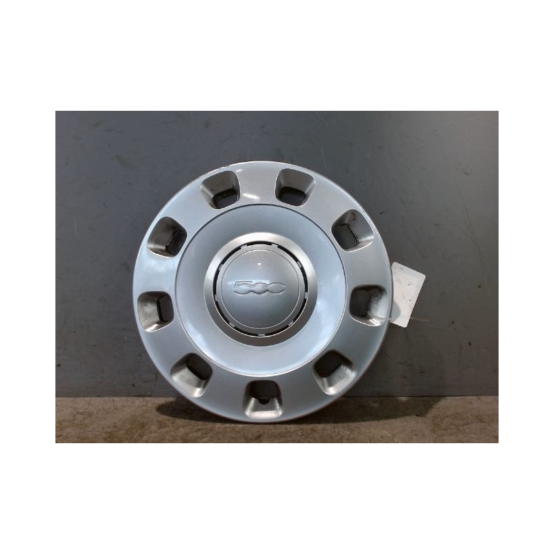 ENJOLIVEUR DE ROUE FIAT 500 2007-