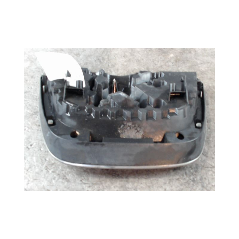 SIGLE CALANDRE PEUGEOT 207 SW