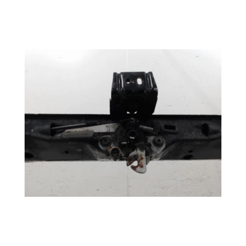TRAVERSE INFERIEURE ARMATURE AVANT PEUGEOT 306 BERL. Phase 2 1997-2001