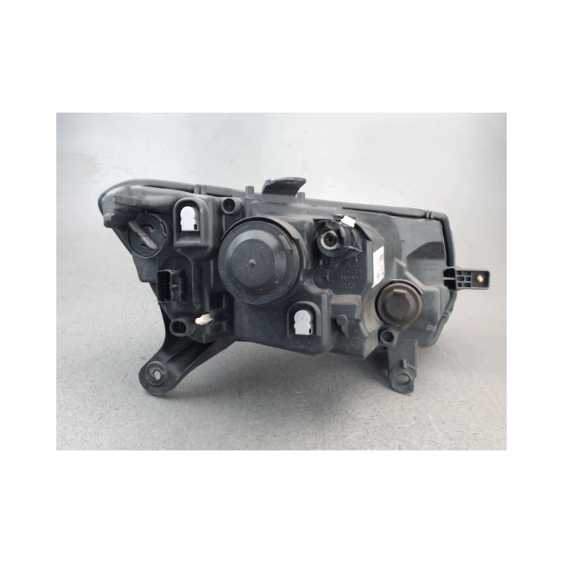 PHARE GAUCHE DACIA SANDERO