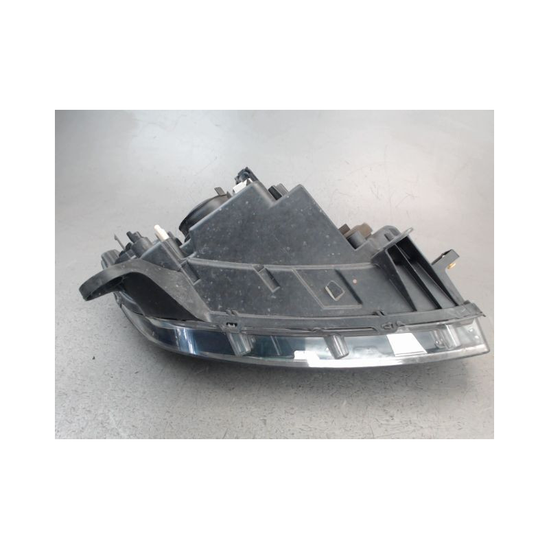 PHARE GAUCHE DACIA SANDERO
