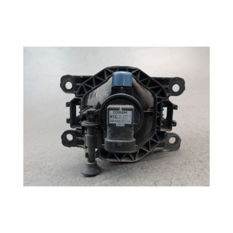 PHARE ANTIBROUILLARD AVANT GAUCHE DACIA SANDERO