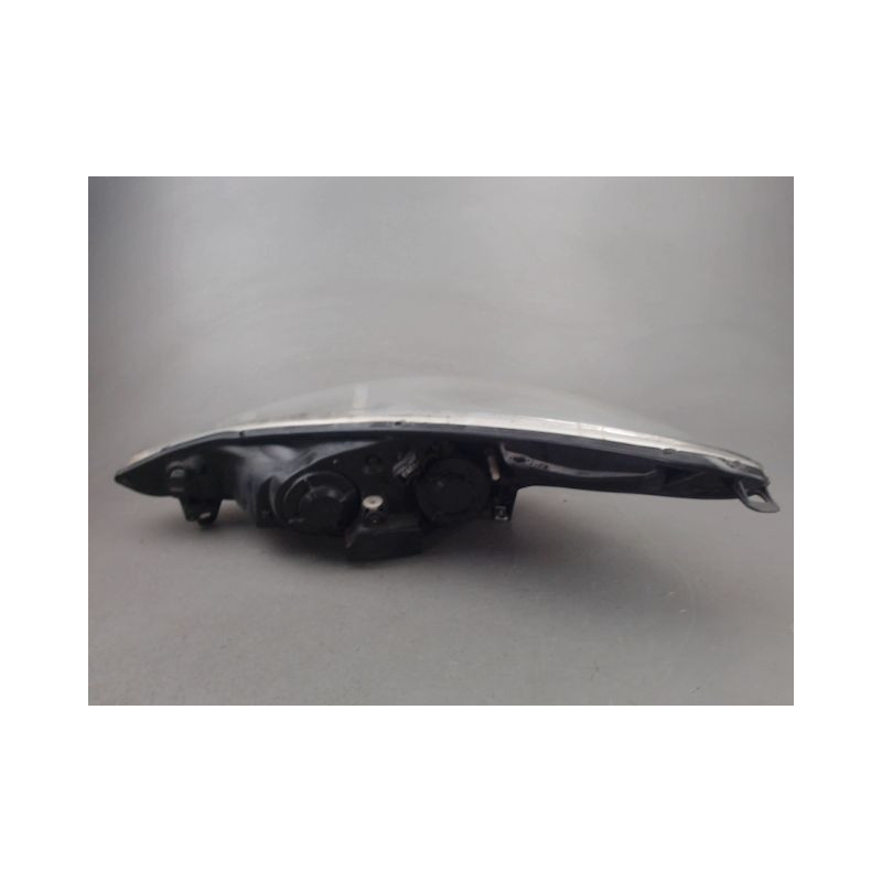PHARE DROIT PEUGEOT 206