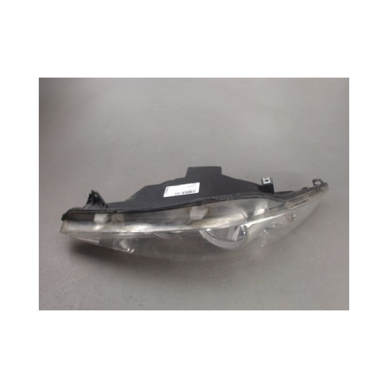 PHARE DROIT PEUGEOT 206